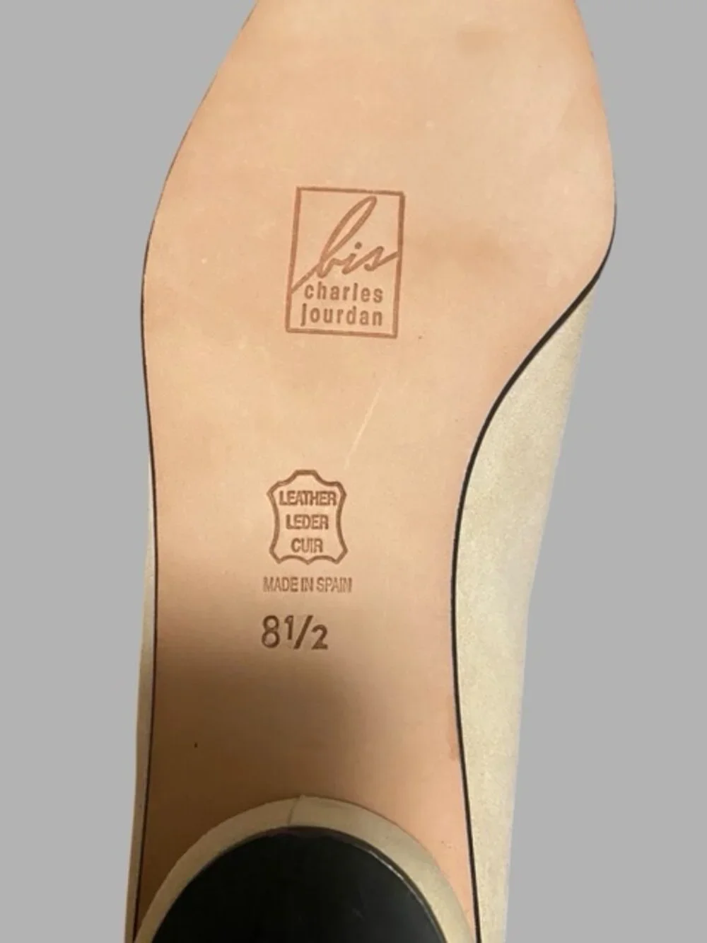 Vintage Bis Charles Jourdan Cream Suede Low Heels 8.5